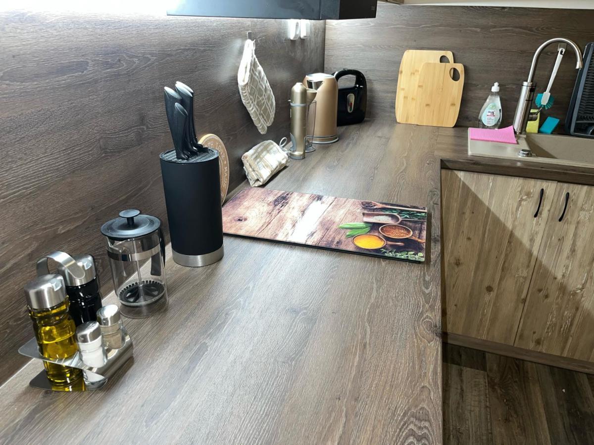 Apartmany Nezarka A Privatni Wellness Йндрихув Храдец Екстериор снимка