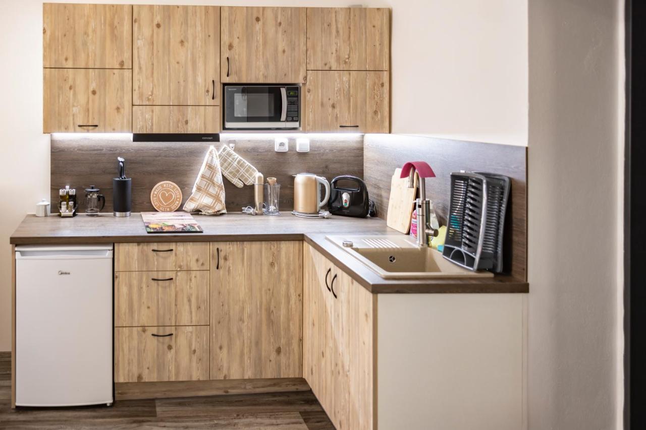 Apartmany Nezarka A Privatni Wellness Йндрихув Храдец Екстериор снимка