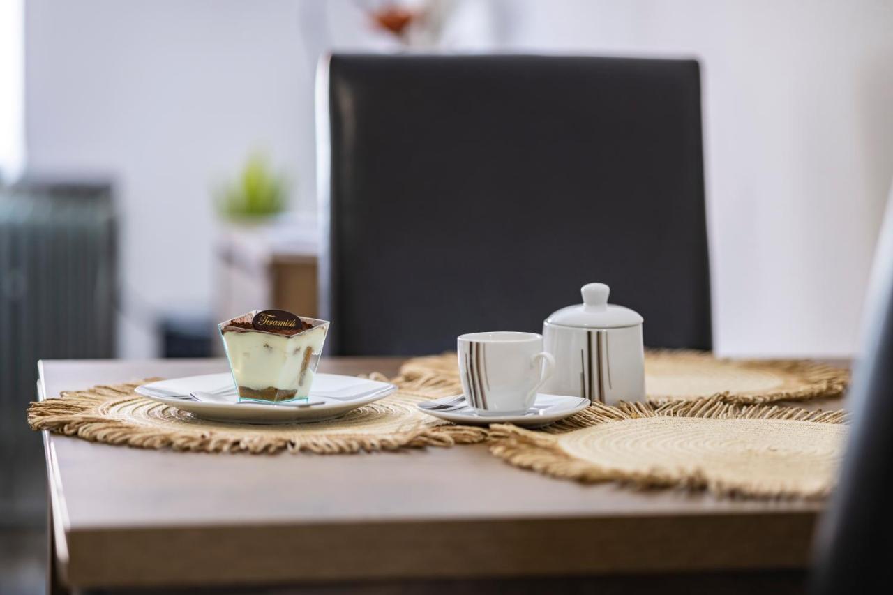Apartmany Nezarka A Privatni Wellness Йндрихув Храдец Екстериор снимка
