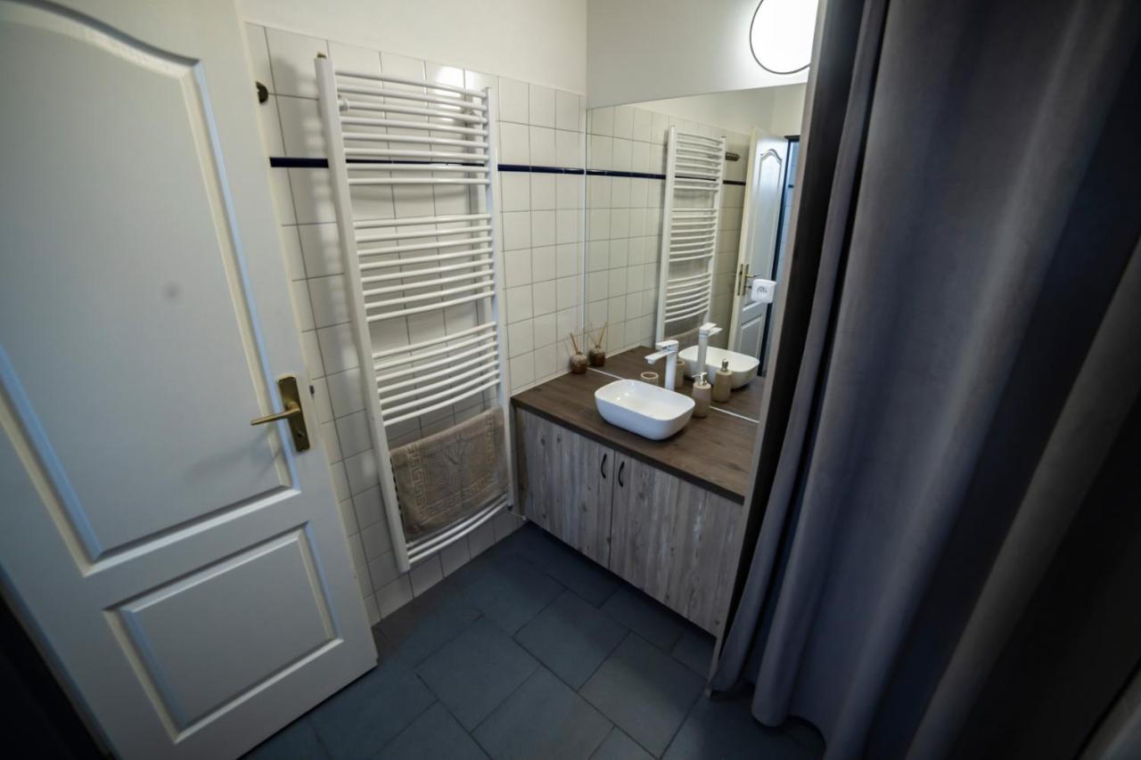 Apartmany Nezarka A Privatni Wellness Йндрихув Храдец Екстериор снимка