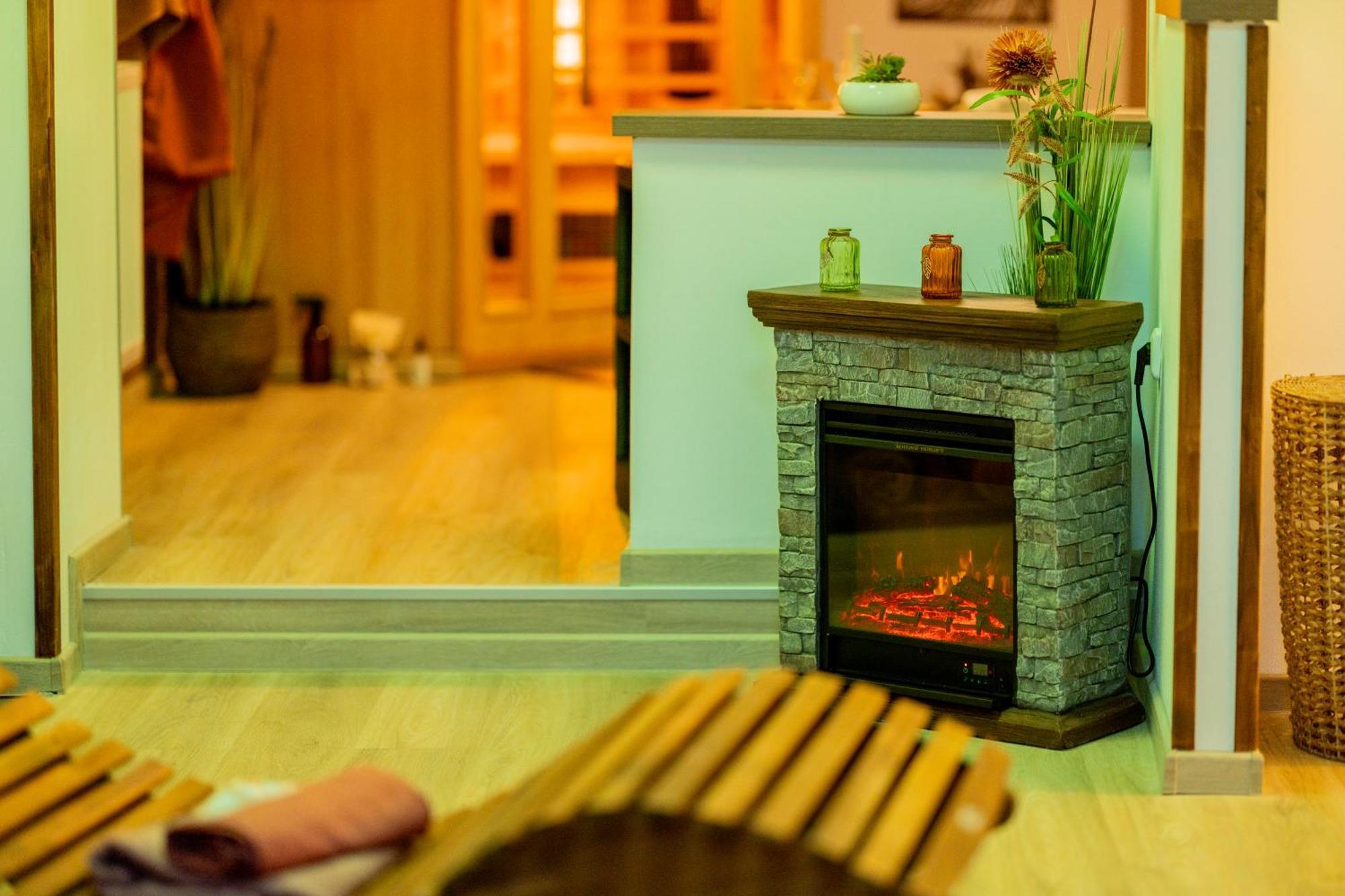 Apartmany Nezarka A Privatni Wellness Йндрихув Храдец Екстериор снимка